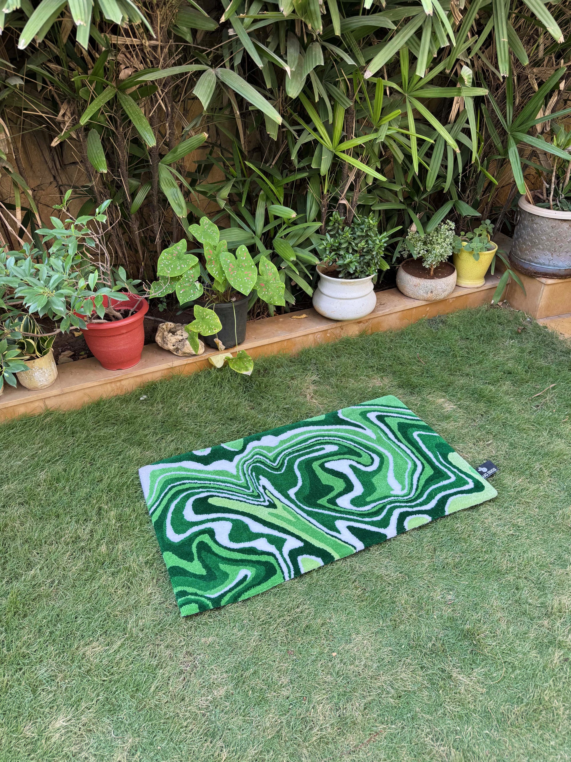 Green Abstract Tufted Rug